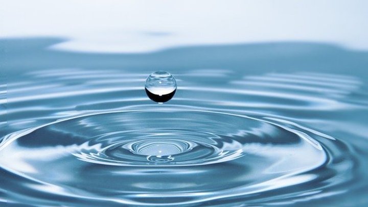 drops-of-water-578897_640.jpg